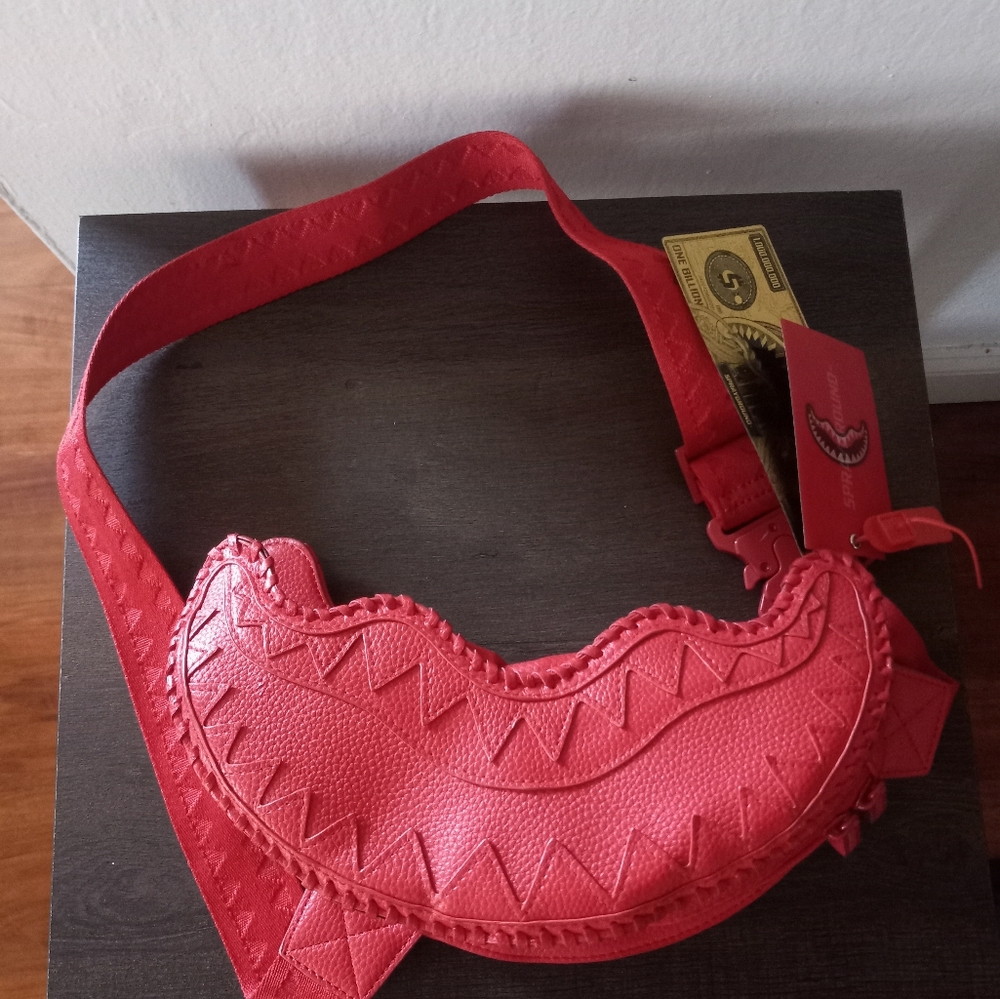 Sprayground Red Riviera Crossbody Bag Sprayground Limited Edition NWT